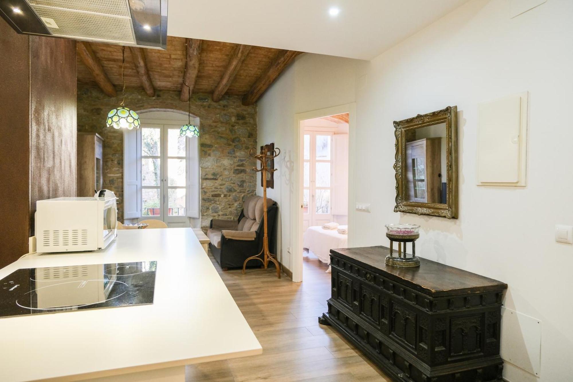 Ganganell Centre Apartamento Con Patio Besalu Bagian luar foto