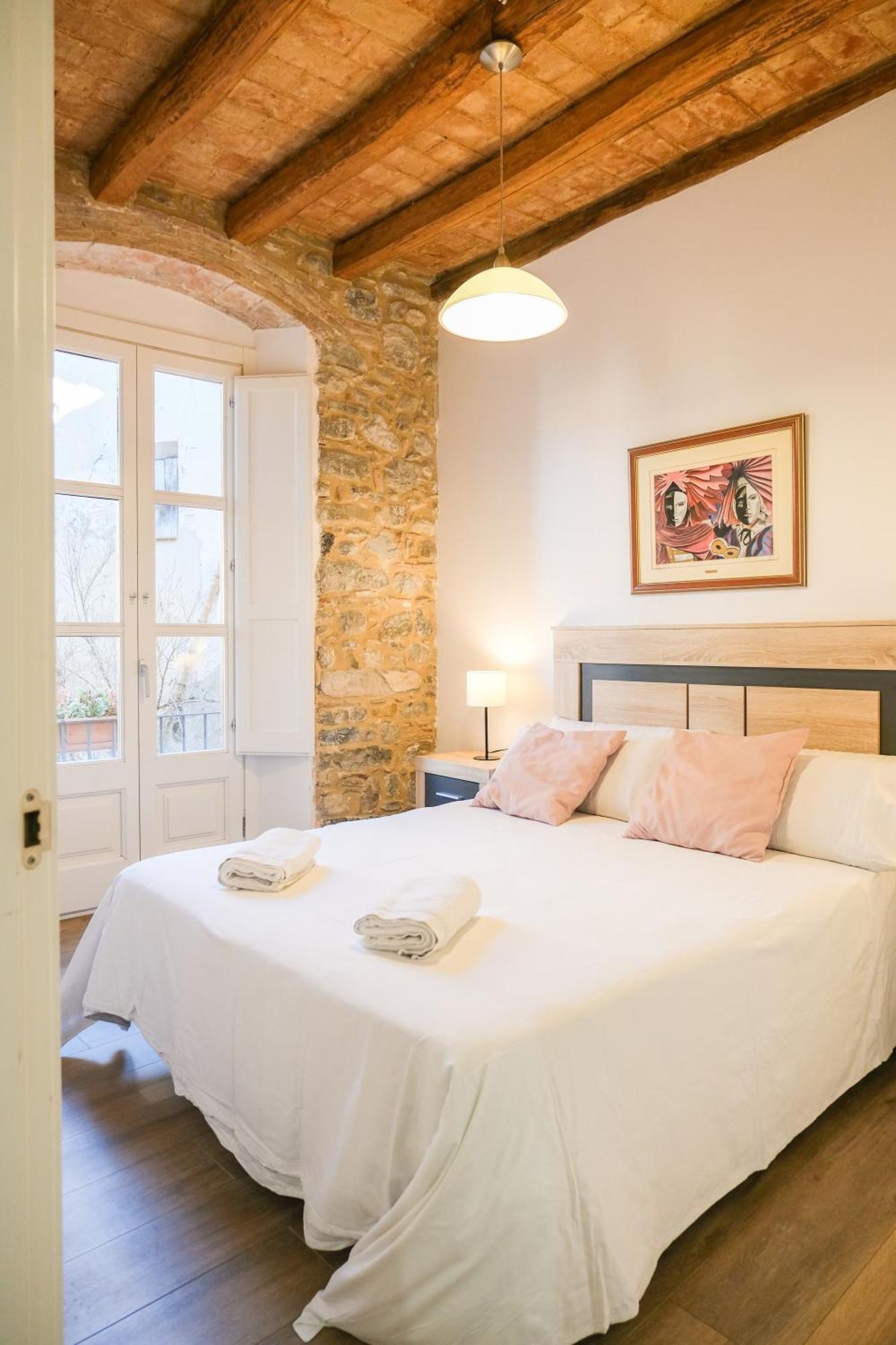 Ganganell Centre Apartamento Con Patio Besalu Bagian luar foto