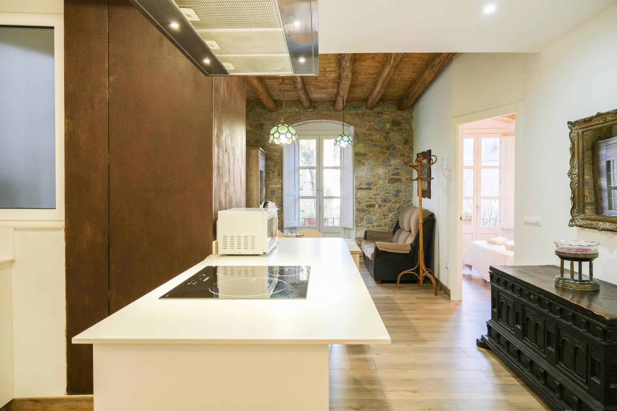 Ganganell Centre Apartamento Con Patio Besalu Bagian luar foto